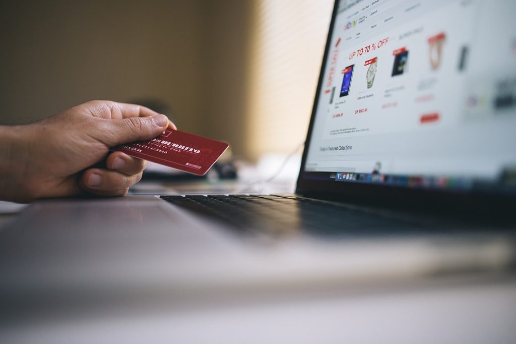 AI ecommerce shopping credit card - Expansai agence AI No Code